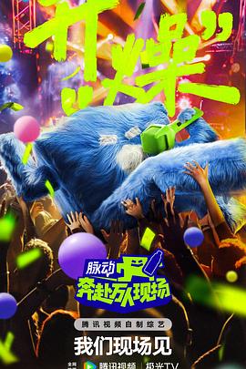 大二在读学妹，白丝足交最后射她一脸